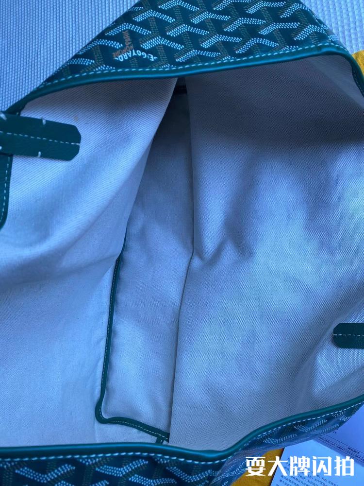 Goyard高雅德 绿色老花tote中号子母购物袋 Goyard全新绿色老花tote中号子母购物袋，高级独特的大包，无论容量设计实用度都无可挑剔搭配起来也是很别致，附件如图有票